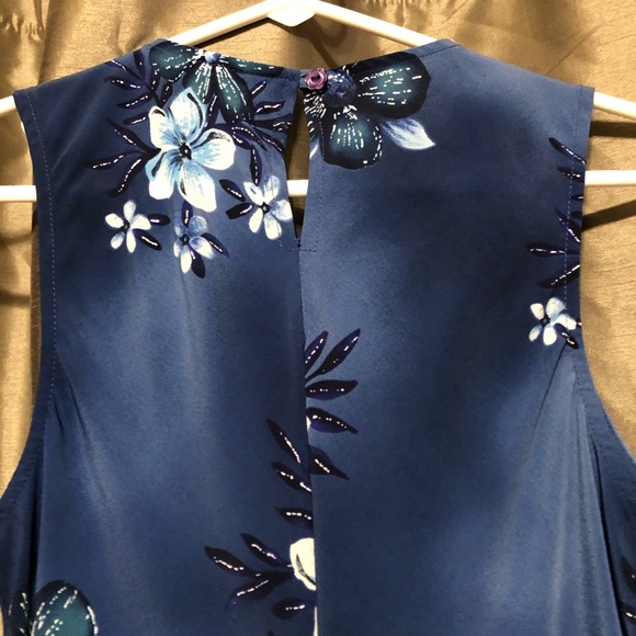 Women’s dress! - Picture 4 of 7